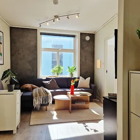 Дом отдыха 4 Bedrooms ,king Bed, In The Heart Of Берген