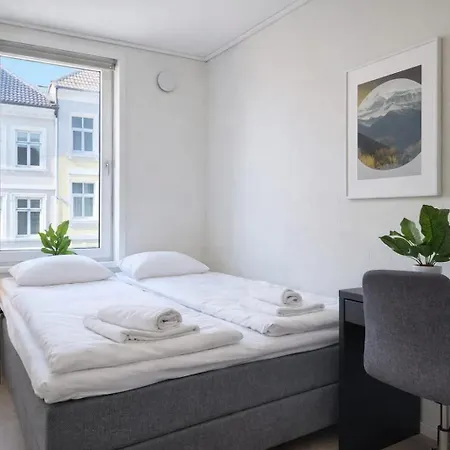 Дом отдыха 4 Bedrooms ,king Bed, In The Heart Of Берген