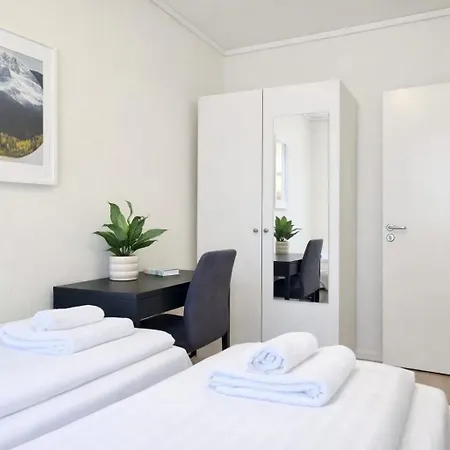 4 Bedrooms ,king Bed, In The Heart Of